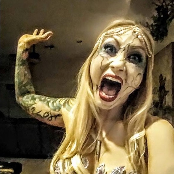 Meet your Posher, Rachel - Picture 1 of 1